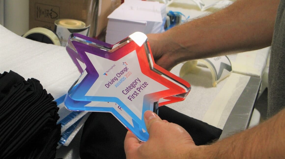 Custom-Employee-Recognition-Awards_1160x650_acf_cropped