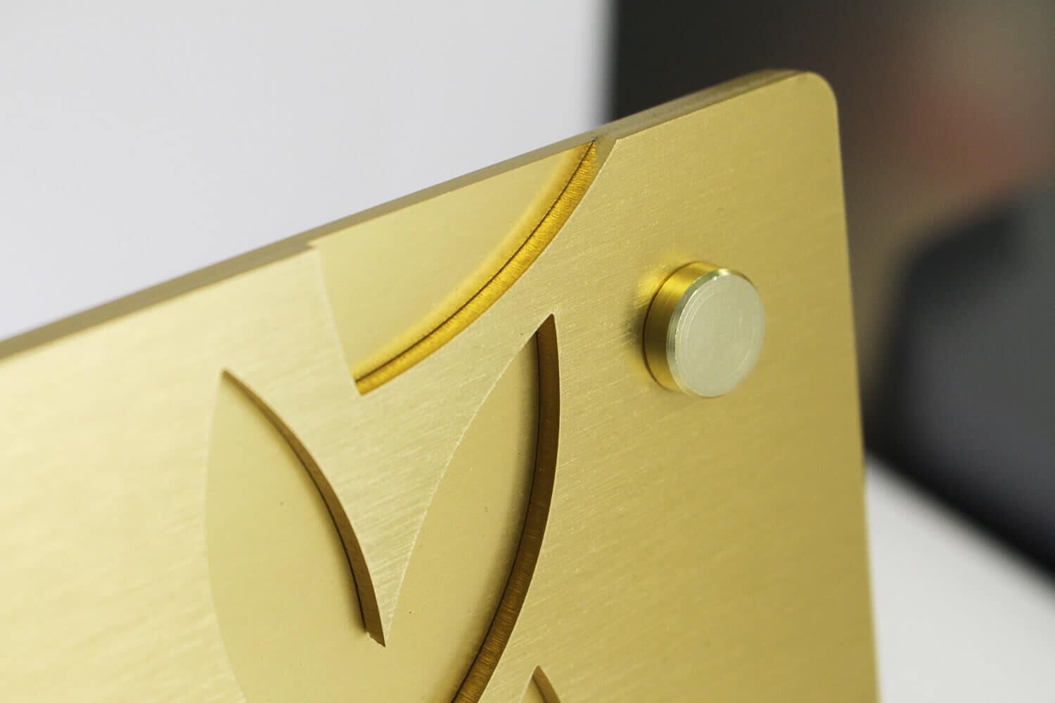 Investors-in-People-Plaque-Details-3