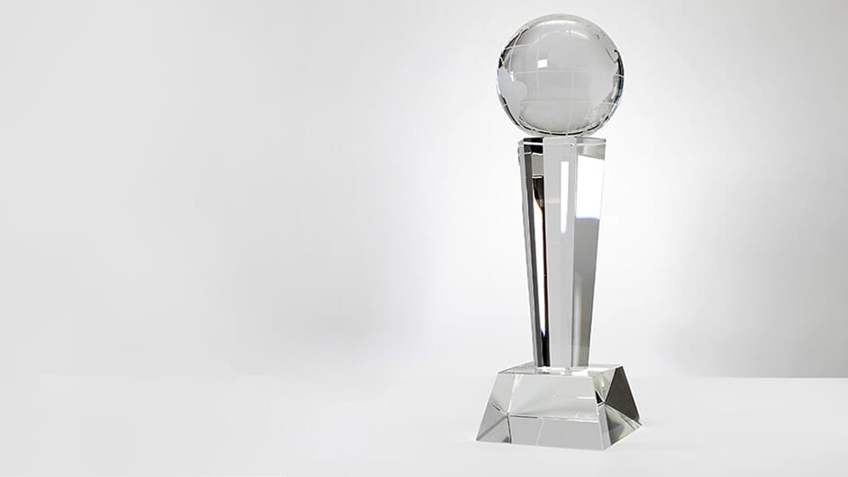 Glass-Golf-Trophies-Hero