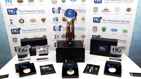 141888155SJ011_Ajax_U19_v_I-copy