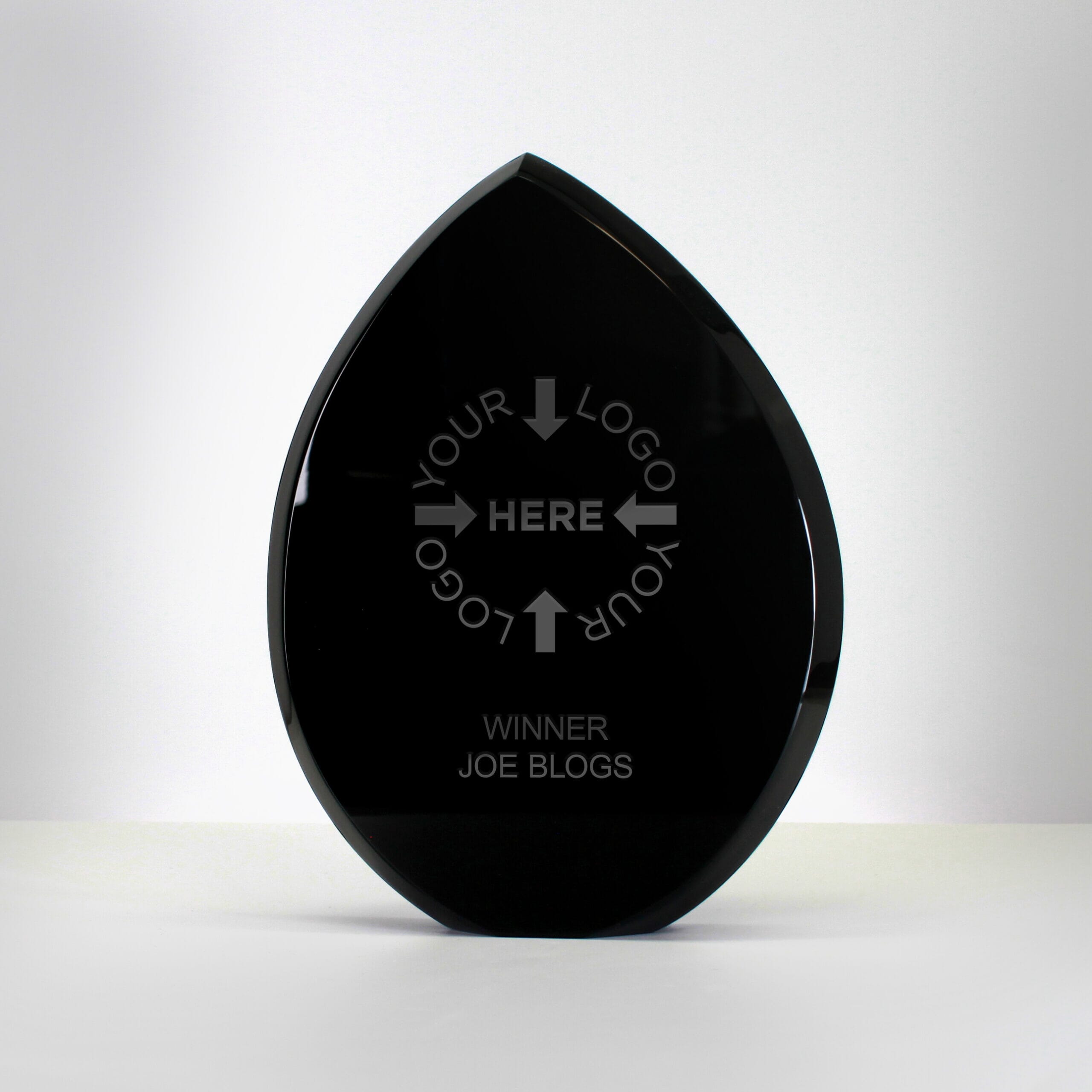 Supremacy Carbon Black Trophy