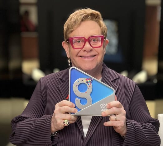Elton-e1765374342727-1024x920-1